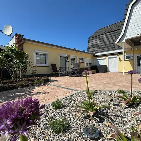 Haus Seemoewe Whg 3 アパート